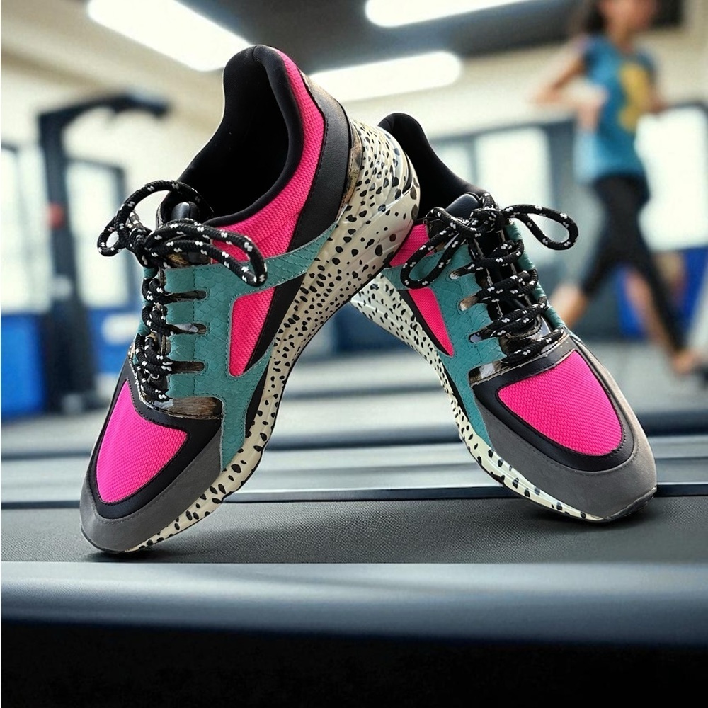 Steve Madden Barra Women’s Sneakers Size 9.5 M Hot Pink Teal Black Cream